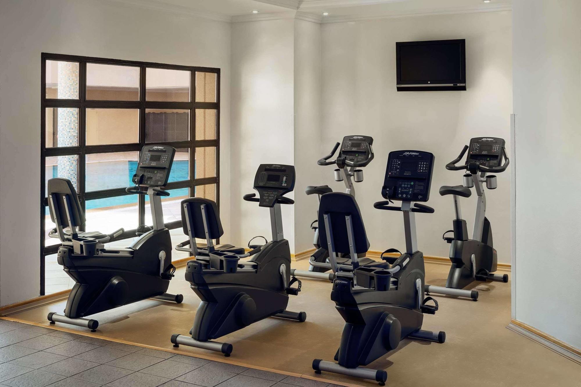 Le Meridien Yidda Exterior foto Recumbent bikes